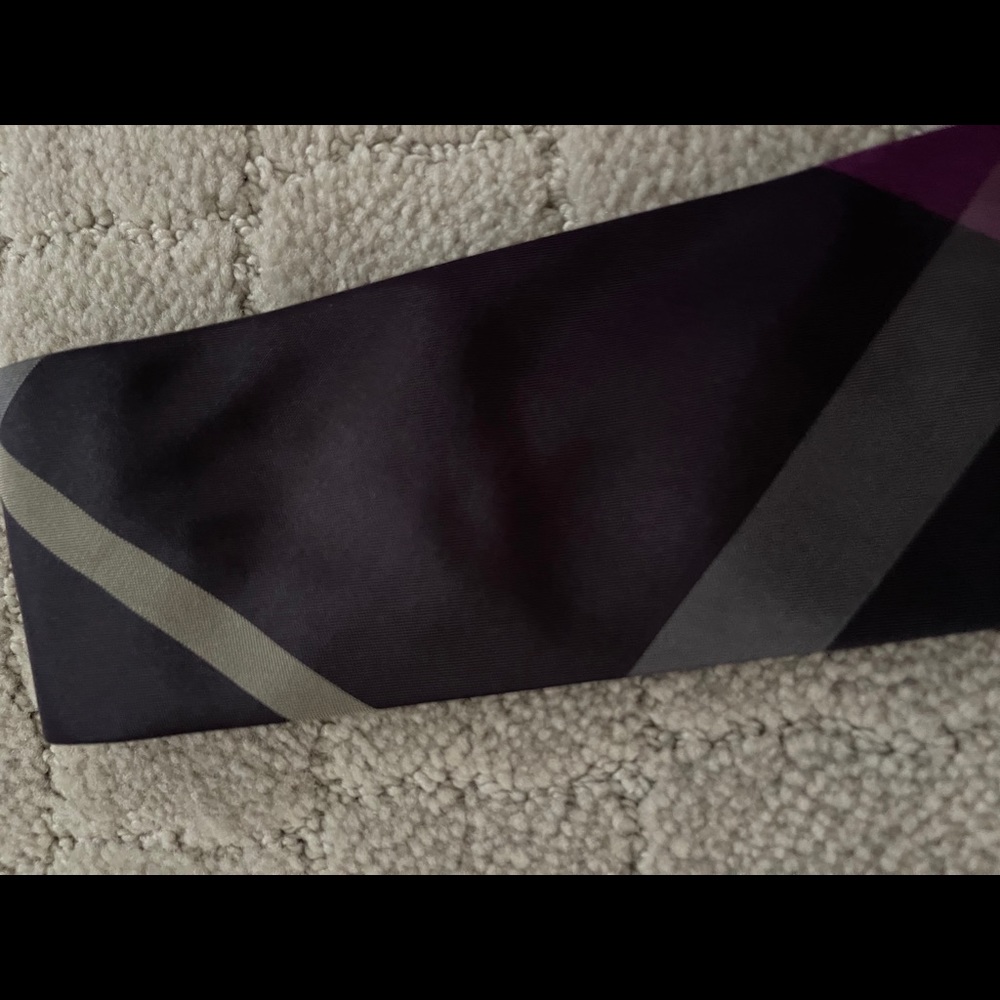 Burberry Classic Cut Check Silk Tie - Picture 8 of 10